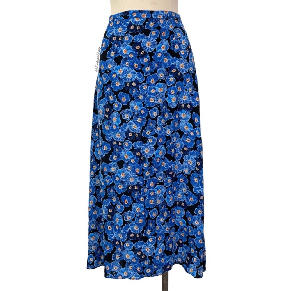 Aritzia- Wilfred Black & Baltic Blue Floral Midi Skirt Size 2.